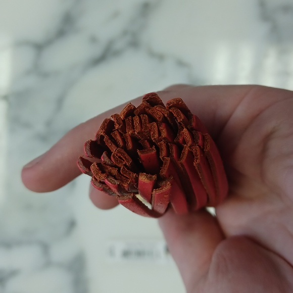 Vera Bradley Loop Keychain Sunset Canyon Tassel Bag Charm Genuine Leather NWT - Picture 16 of 17